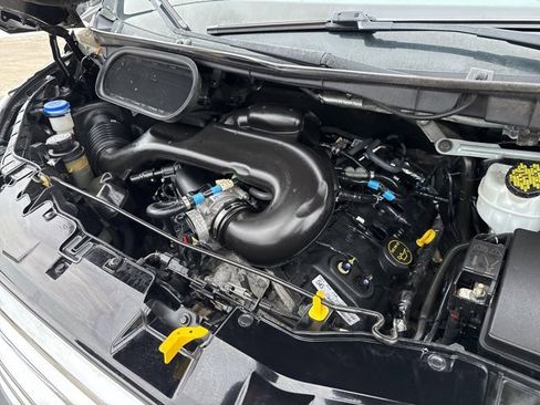 Used 2018 Ford Transit 350 XLT image 39