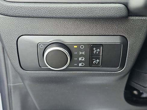 Used 2025 Ford Escape Active w/ Cold Weather Package image 17