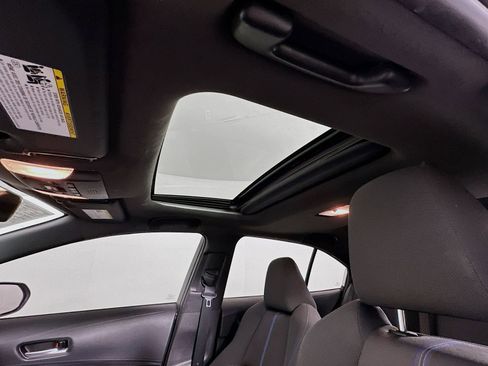 Used 2020 Toyota Corolla SE image 21