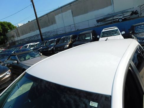 Used 2017 Jeep Cherokee Sport w/ Cold Weather Group image 9