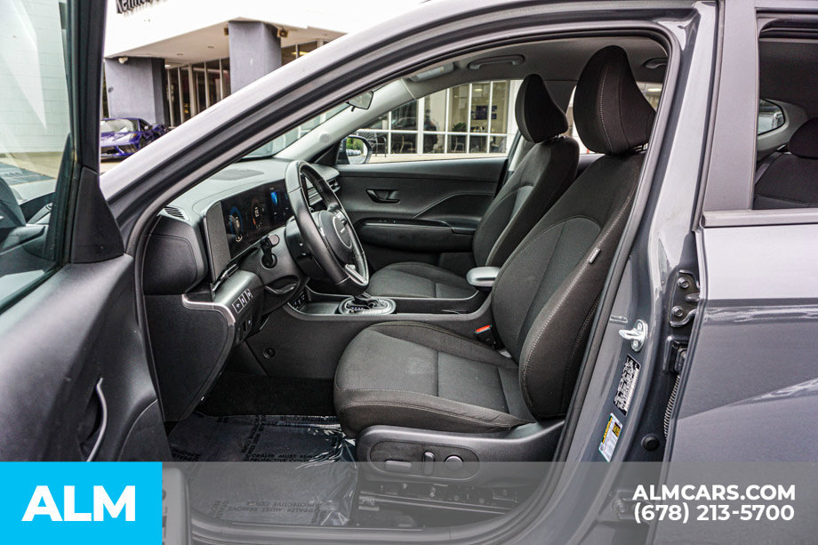 Used 2025 Hyundai Kona SEL FWD image 18