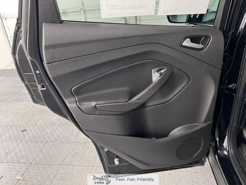 Used 2018 Ford Escape SEL image 29