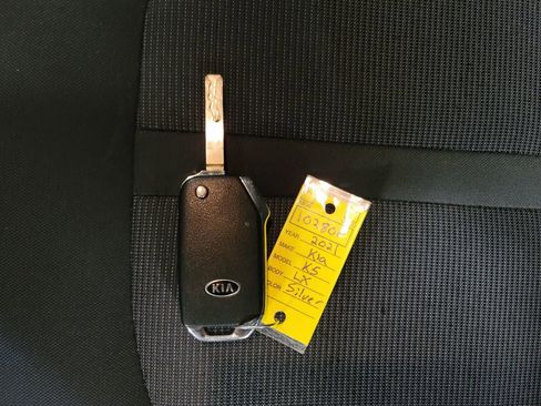 Used 2021 Kia K5 LX image 27