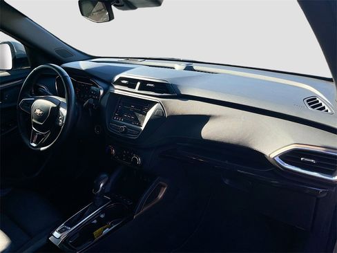 Used 2023 Chevrolet TrailBlazer ACTIV image 27