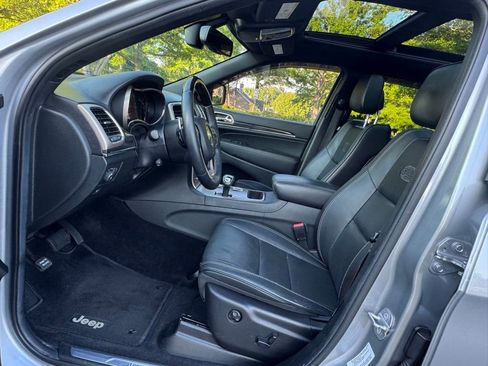 Used 2014 Jeep Grand Cherokee Overland RWD image 15