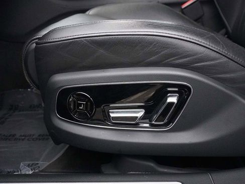 Used 2020 Audi A8 L 3.0T w/ Executive Package image 39