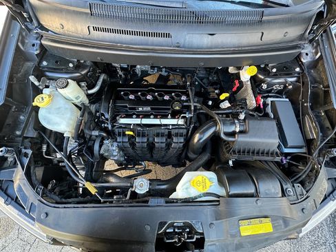 Used 2020 Dodge Journey SE w/ SE Popular Equipment Group image 28