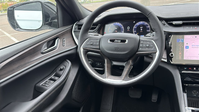 New 2027 Jeep Grand Cherokee Limited AWD/4WD image 24