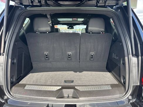 Used 2026 GMC Yukon Denali w/ Sun & Power Step Package AWD/4WD image 32