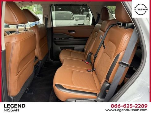 Certified 2024 Nissan Pathfinder Platinum w/ Cargo Package AWD/4WD image 19