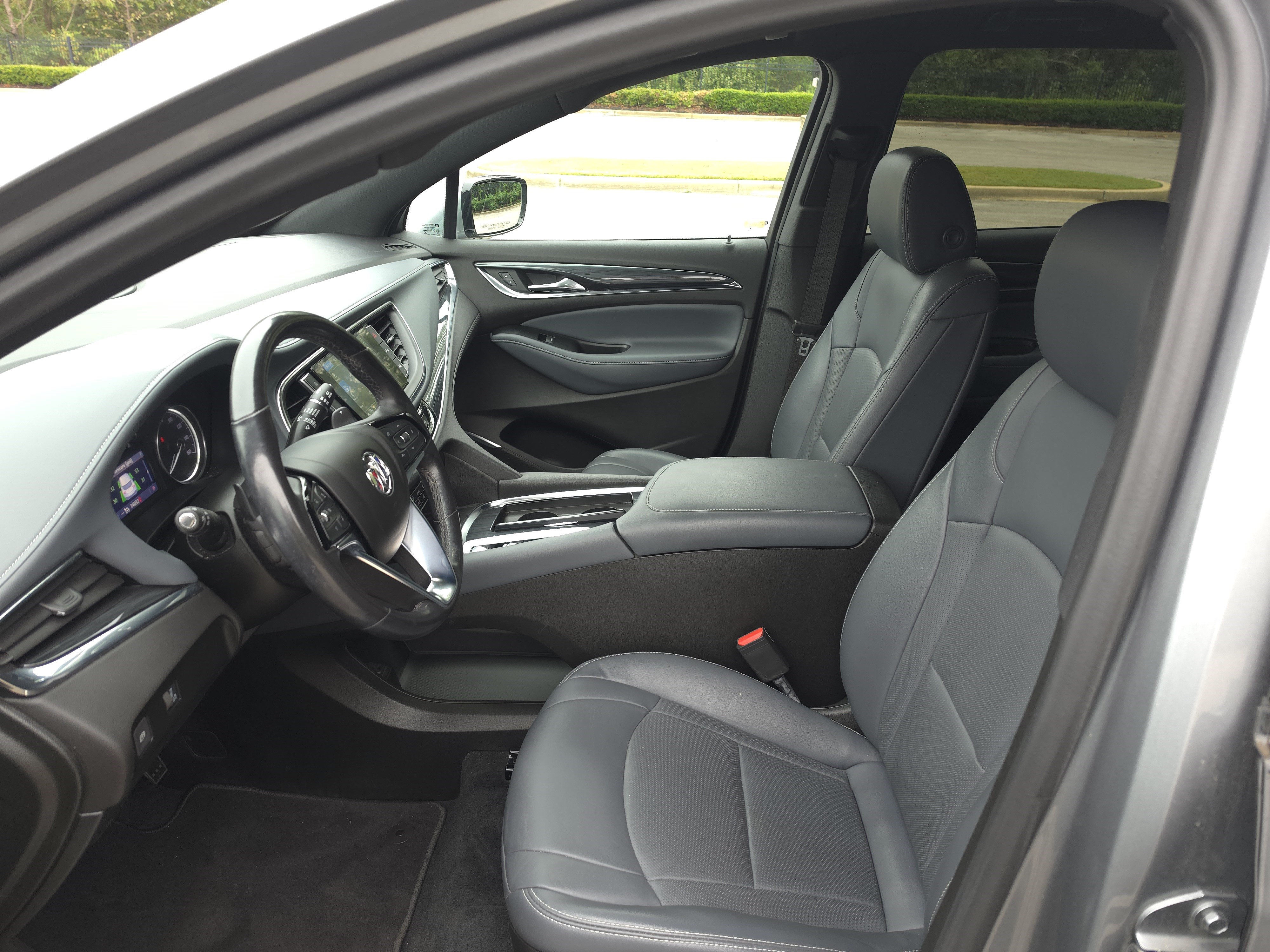 Used 2023 Buick Enclave Essence w/ Experience Buick Package FWD image 11