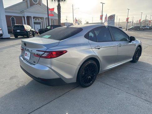 Certified 2025 Toyota Camry LE image 5