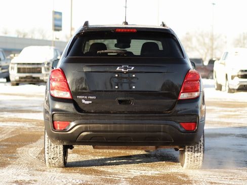 Used 2022 Chevrolet Trax LT w/ Midnight Edition image 6