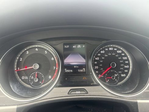 Used 2018 Volkswagen Atlas SEL FWD image 4