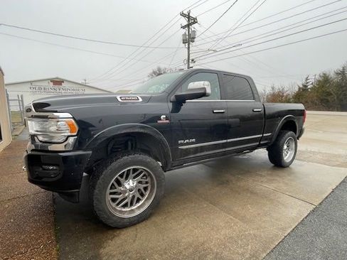 Used 2019 RAM 2500 Limited AWD/4WD image 2
