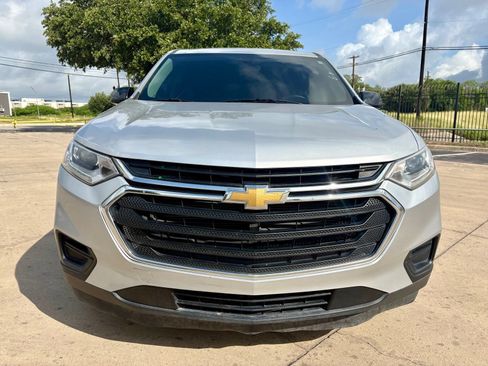 Used 2019 Chevrolet Traverse LS FWD image 8