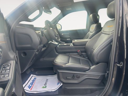 New 2025 Ford Expedition Tremor image 19