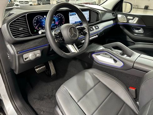 New 2026 Mercedes-Benz GLS 450 4MATIC image 5