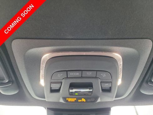 Used 2025 Toyota Corolla SE w/ SE Premium Package FWD image 32