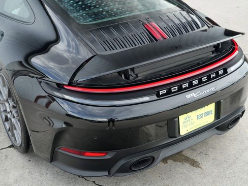 Used 2025 Porsche 911 Carrera image 61