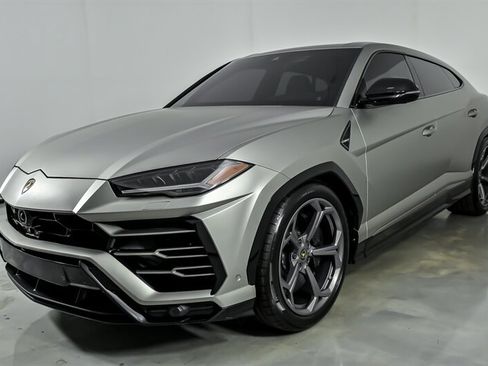 Used 2019 Lamborghini Urus AWD/4WD image 6