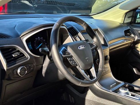 Used 2019 Ford Edge SEL w/ Equipment Group 201A image 12