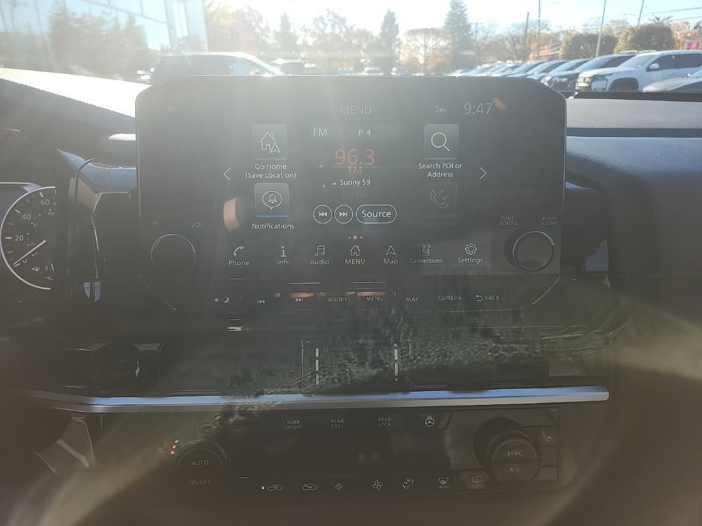Used 2025 Nissan Pathfinder SL AWD/4WD image 18