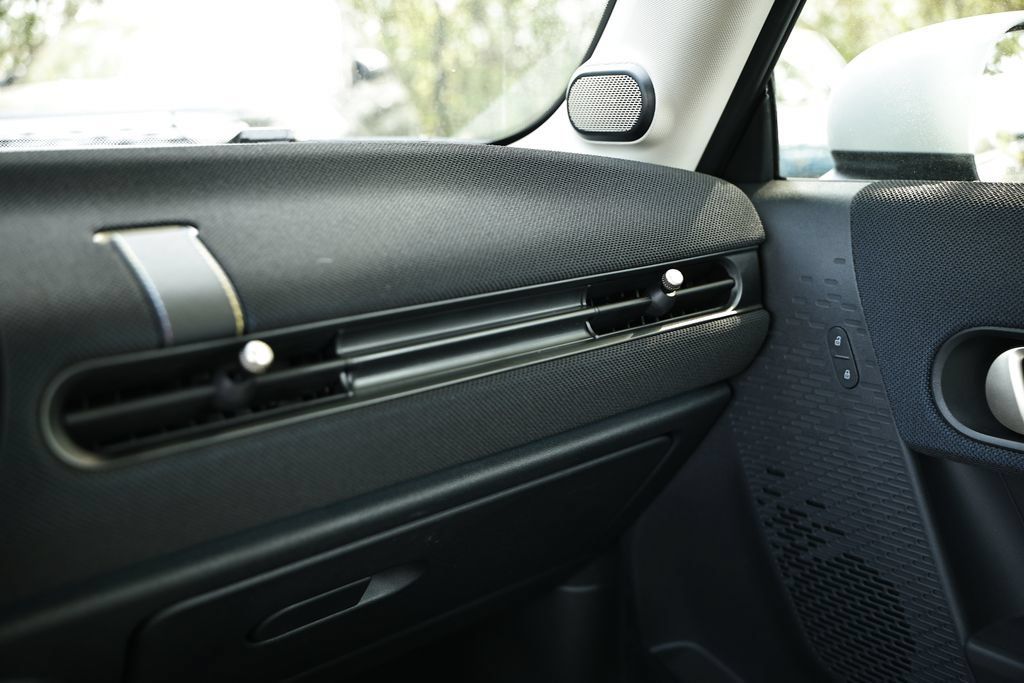 New 2026 MINI Cooper 2-Door Hardtop FWD image 38