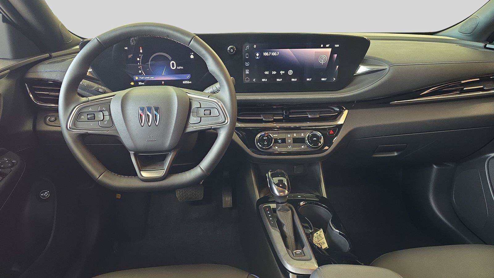 Used 2026 Buick Envista Sport Touring w/ Convenience I Package FWD image 9