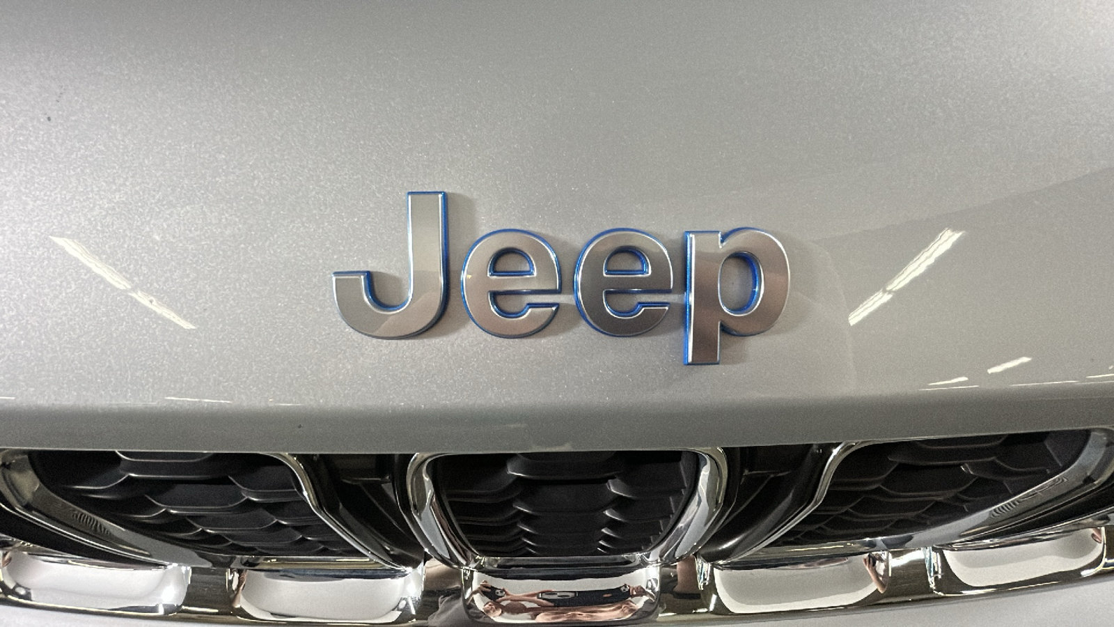 Used 2025 Jeep Grand Cherokee Limited 4xe AWD/4WD image 10