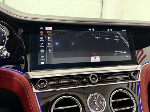 Used 2020 Bentley Continental GT image 29