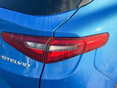 Used 2019 Alfa Romeo Stelvio Ti image 6