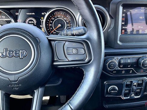 Used 2021 Jeep Wrangler Unlimited Sport AWD/4WD image 19
