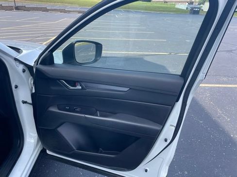 Used 2021 MAZDA CX-5 Touring FWD image 43