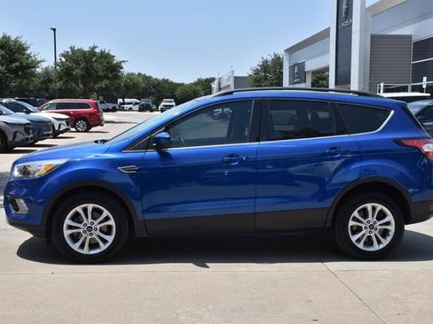 Used 2018 Ford Escape SE FWD image 12