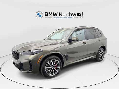 New 2026 BMW X5 xDrive40i w/ M Sport Package AWD/4WD image 1