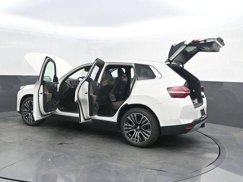 Used 2026 BMW X3 xDrive30i w/ Convenience Package AWD/4WD image 54