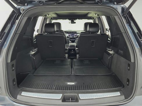Used 2020 Cadillac XT6 Premium Luxury w/ LPO, Floor Liner Package FWD image 31