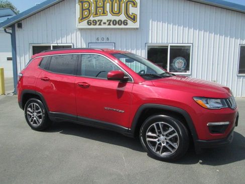 Used 2017 Jeep Compass Latitude w/ Popular Equipment Group FWD image 1