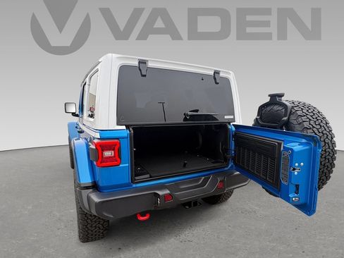 New 2026 Jeep Wrangler Unlimited Rubicon w/ Whitecap Package AWD/4WD image 20
