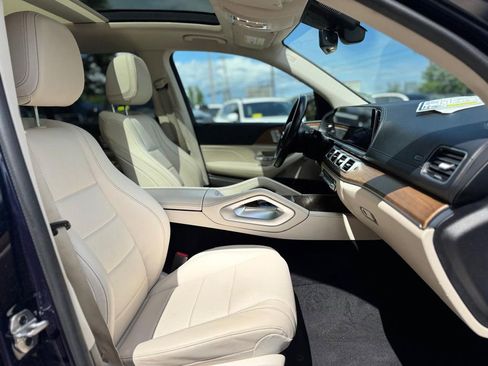 Used 2022 Mercedes-Benz GLS 450 4MATIC w/ AMG Line Exterior image 26