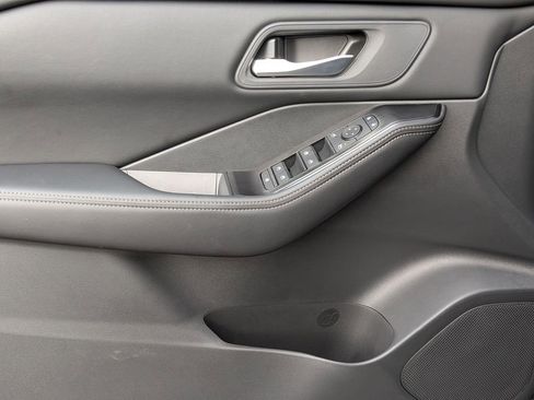 New 2026 Nissan Rogue SV FWD image 11