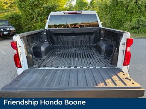 Used 2024 Chevrolet Silverado 1500 LT Trail Boss AWD/4WD image 37