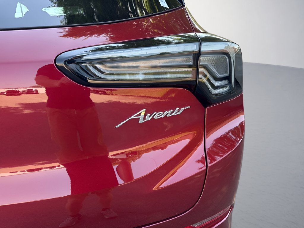 Used 2024 Buick Encore GX Avenir w/ Avenir Technology Package FWD image 34