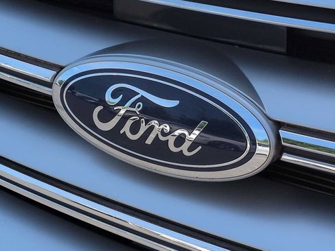 Used 2015 Ford Edge SEL w/ Equipment Group 201A FWD image 12