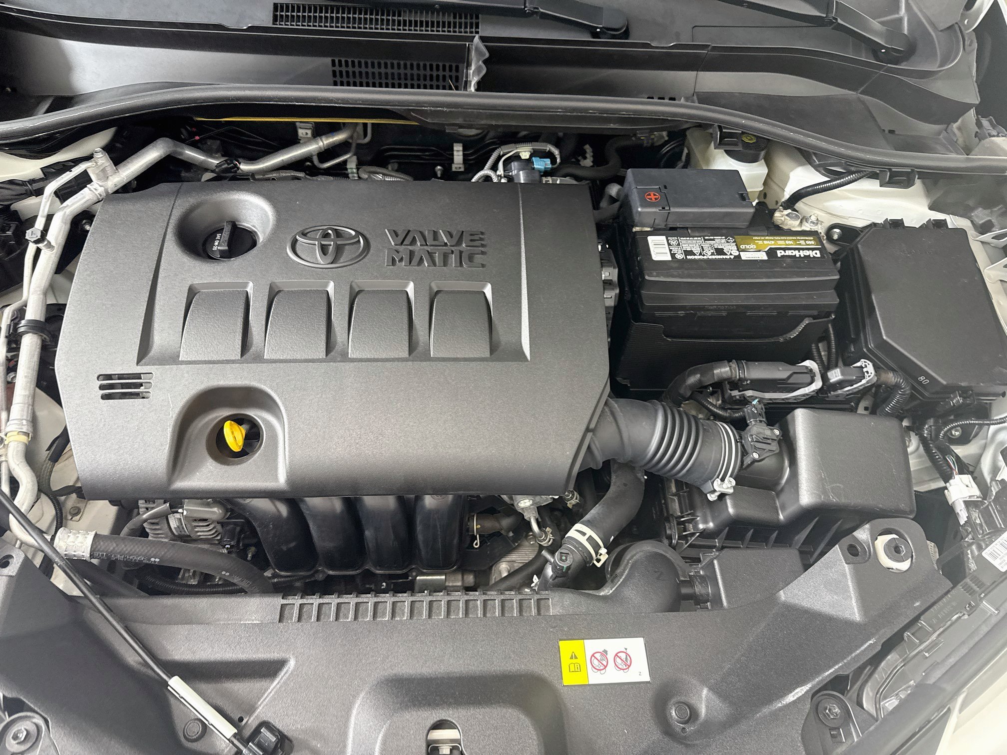 Used 2021 Toyota C-HR LE FWD image 28