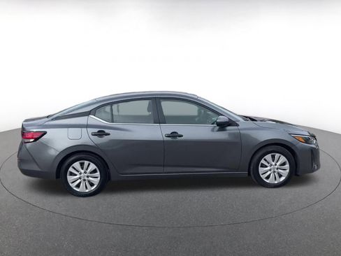 Used 2025 Nissan Sentra S image 16