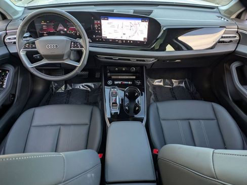 Used 2025 Audi A5 2.0T Premium w/ Convenience Package image 7