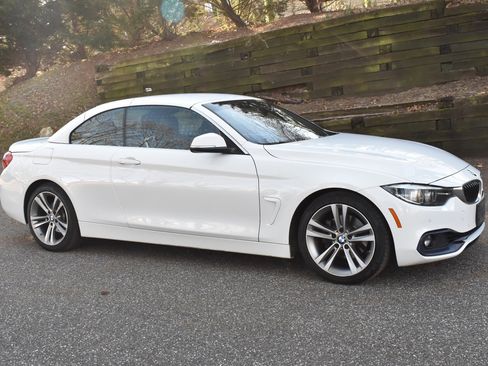 Used 2018 BMW 430i Convertible image 11