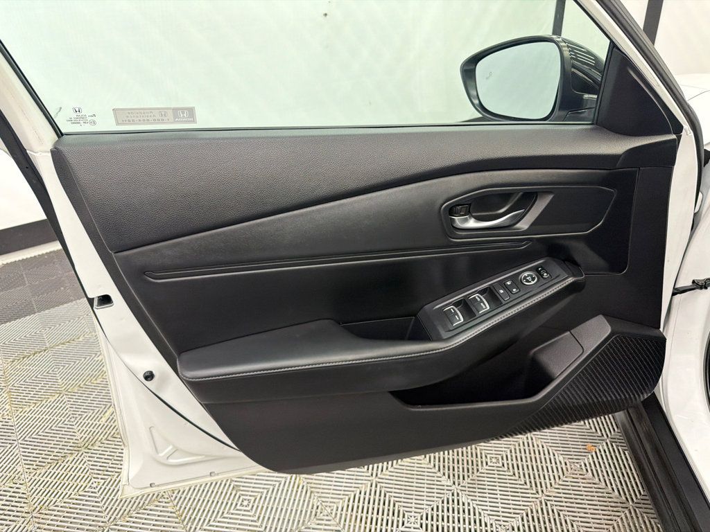 Used 2023 Honda Accord Sport image 11